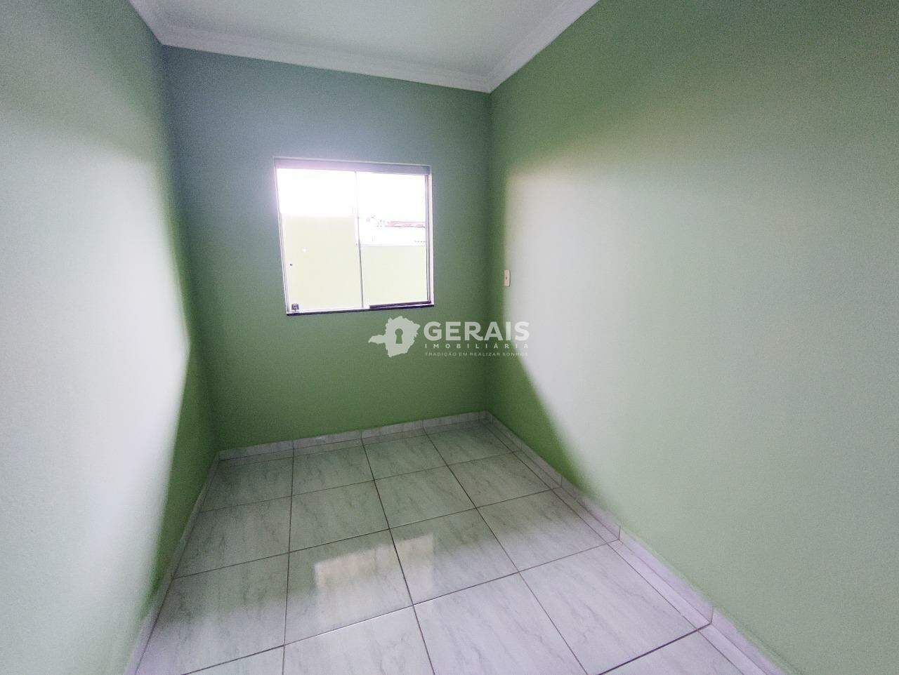 Casa para aluguel no SANTA LÚCIA: 04- QUARTO 01