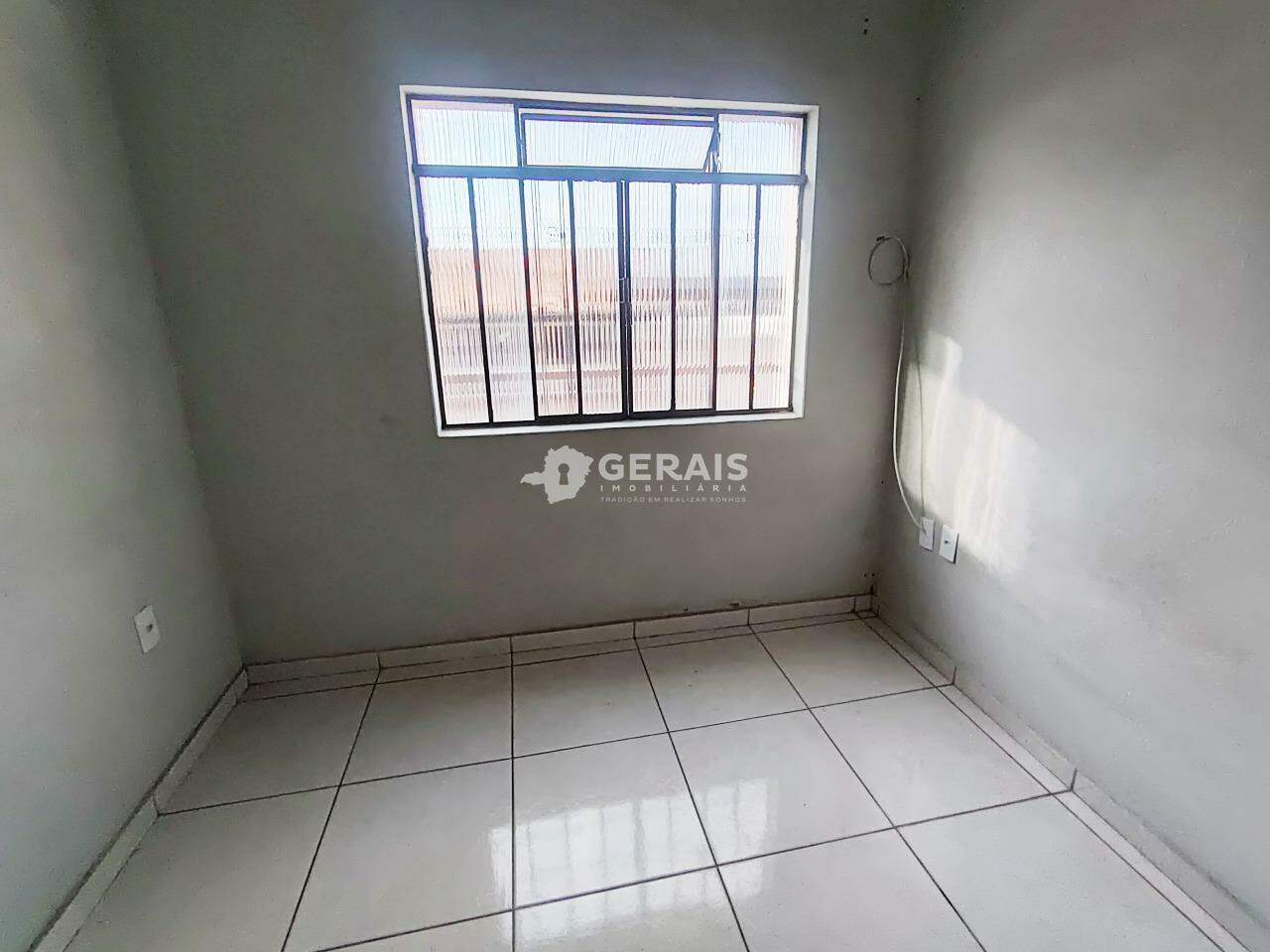 Casa para aluguel no CATALÃO: 04- QUARTO 01