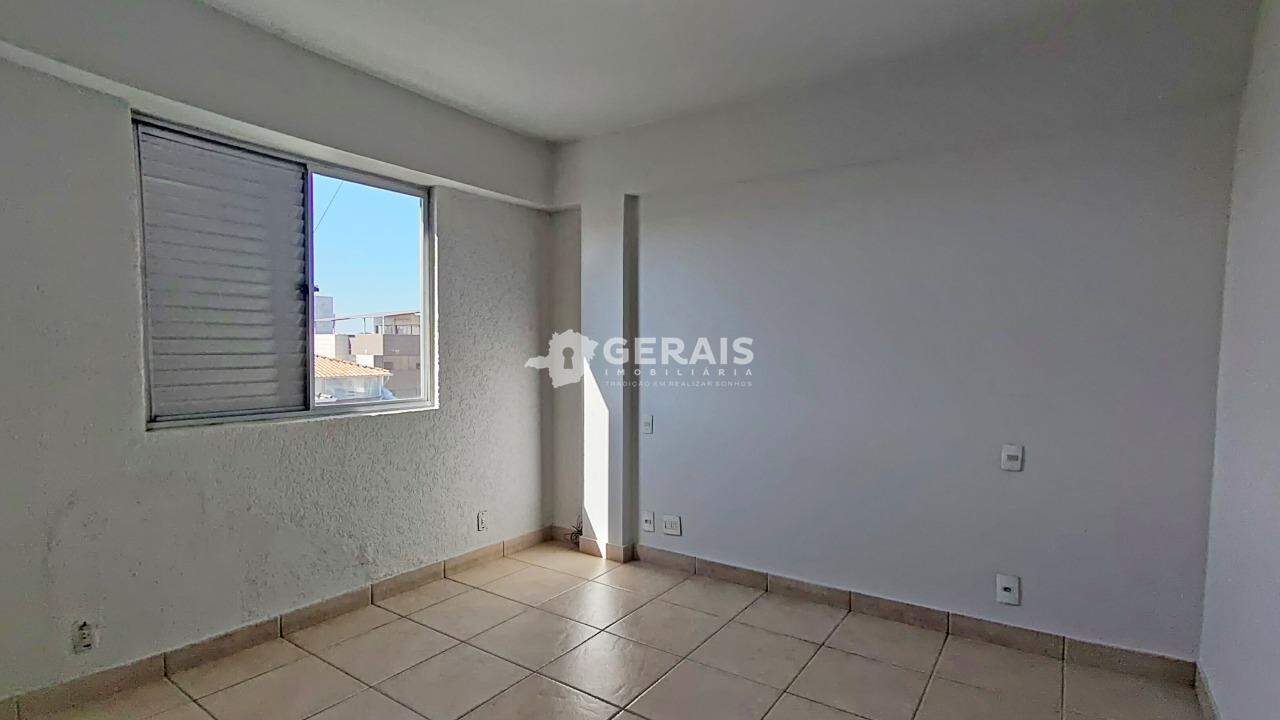 Apartamento para aluguel no CENTRO: 06 - QUARTO 