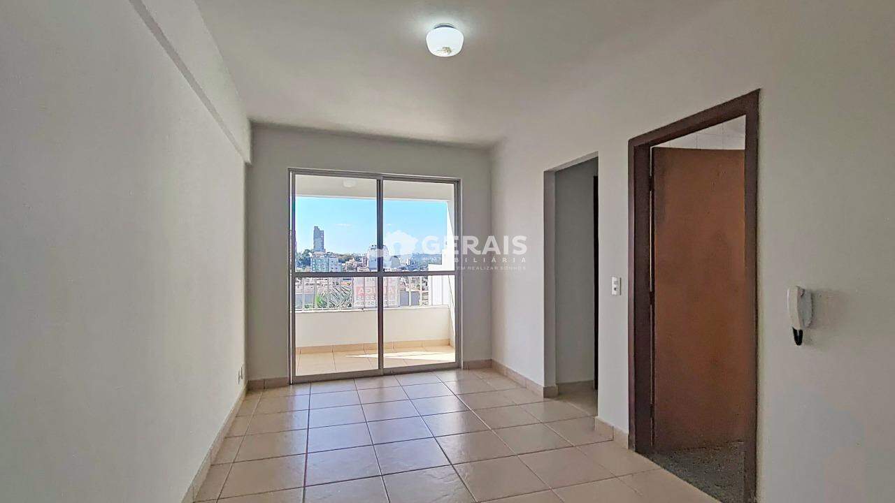 Apartamento para aluguel no CENTRO: 03 - SALA