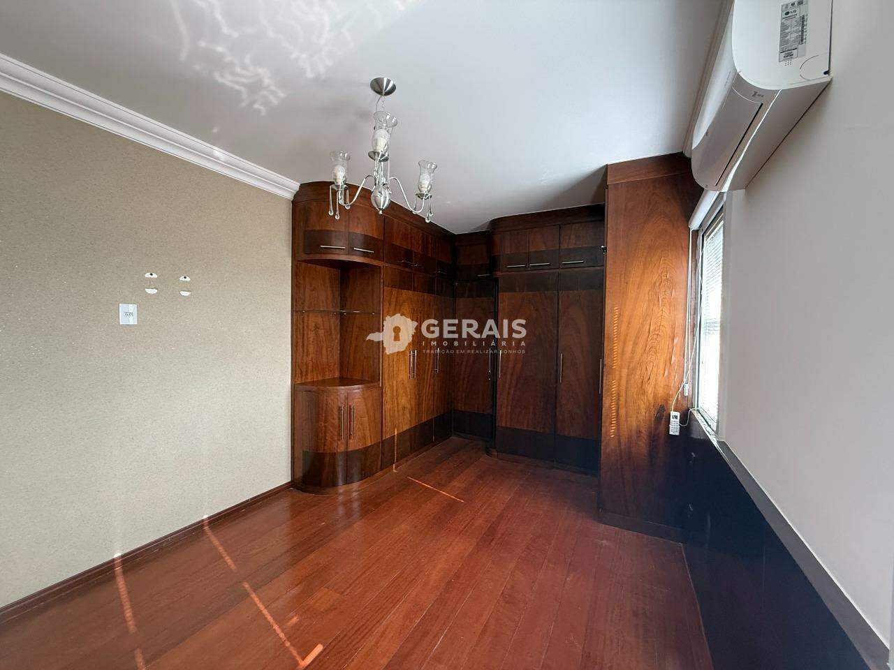 Apartamento para aluguel no CENTRO: 08- QUARTO SUÍTE