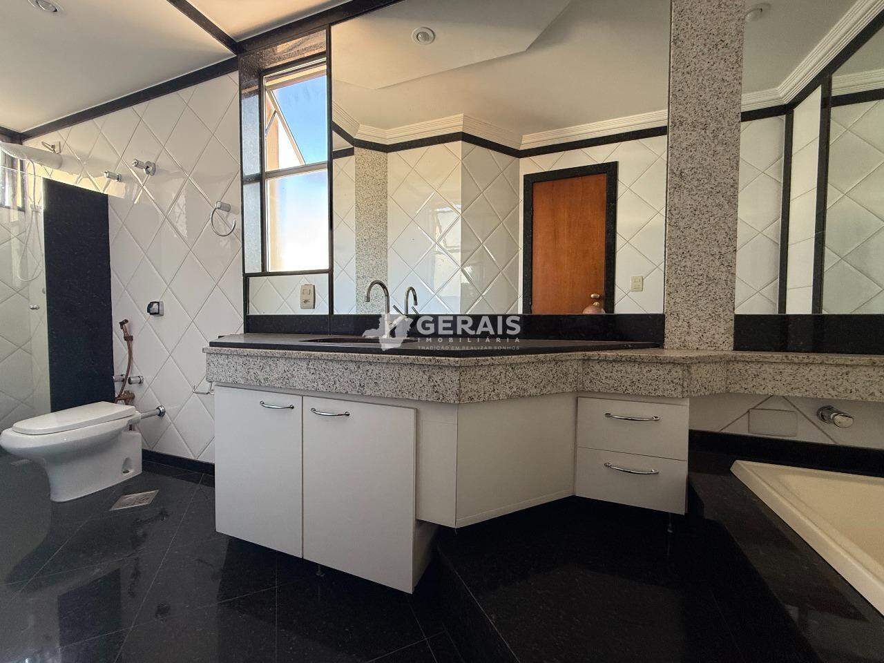 Apartamento para aluguel no CENTRO: 09- BANHO SUÍTE
