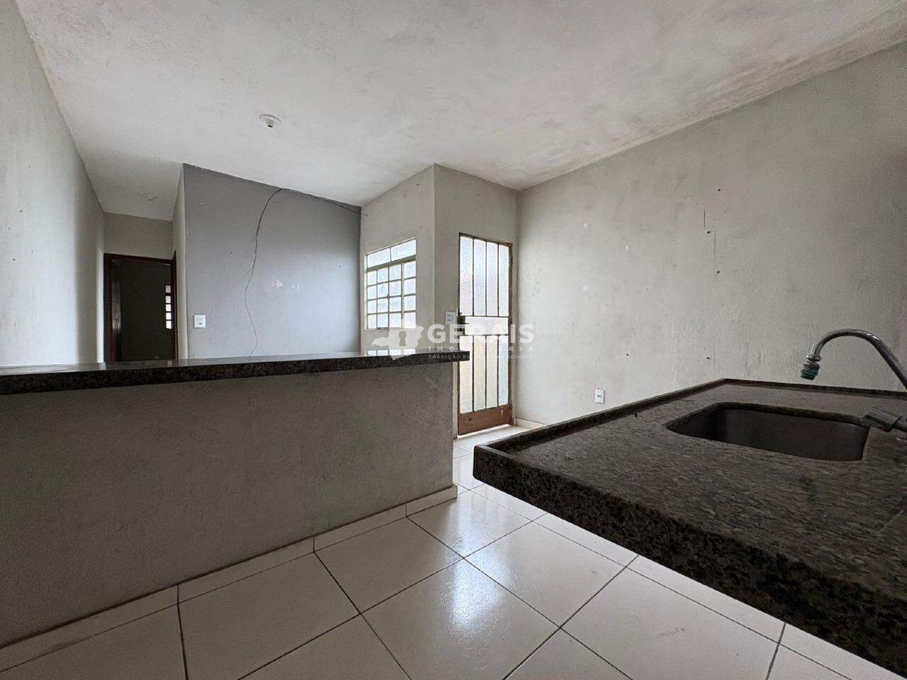 Casa para aluguel no HALIN SOUKI: 06 - COZINHA