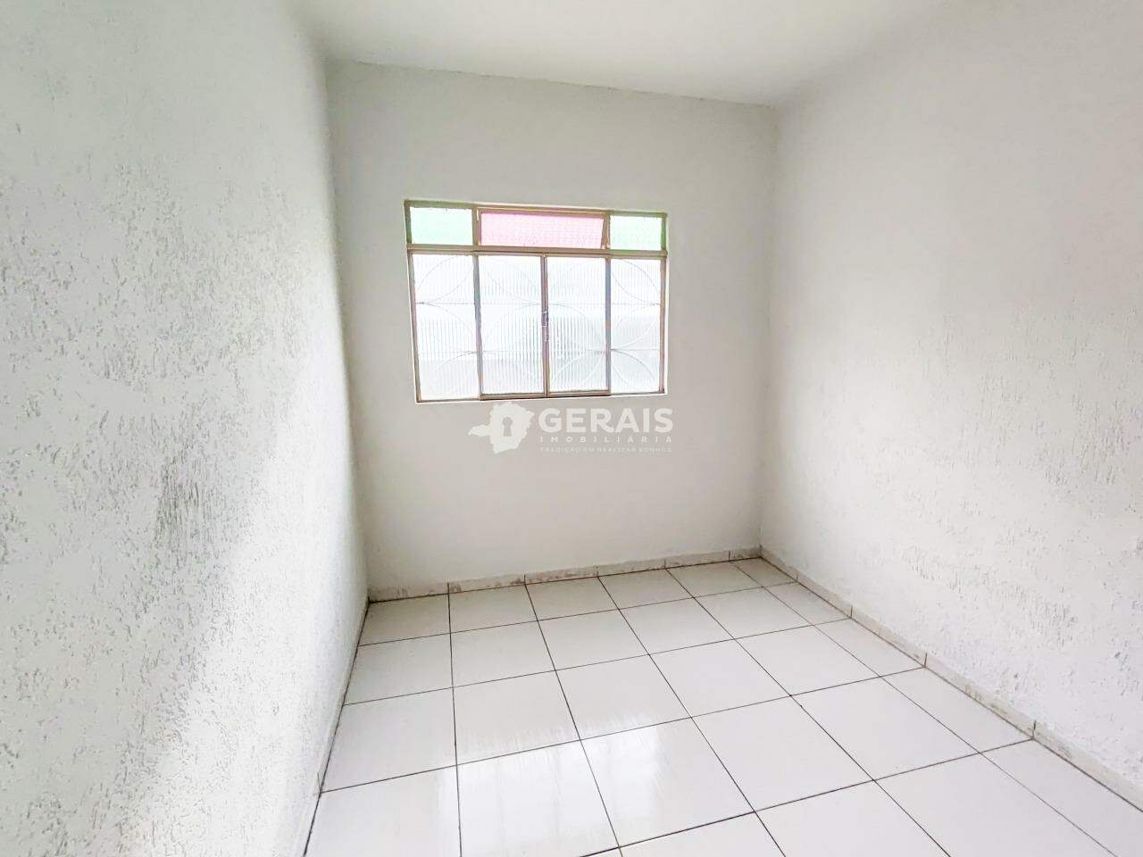 Casa para aluguel no SAO JUDAS TADEU: 05- QUARTO 01