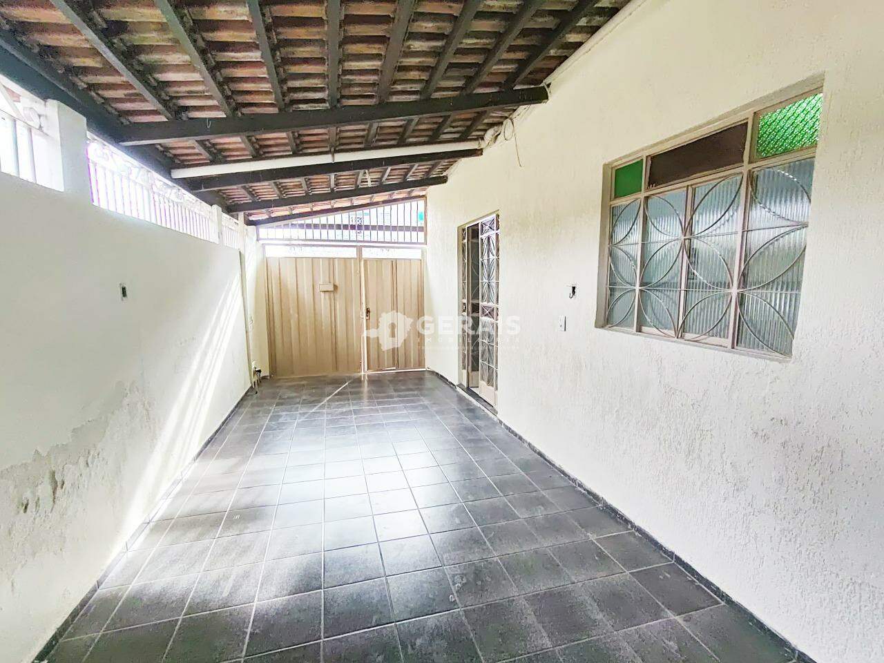 Casa para aluguel no SAO JUDAS TADEU: 09- GARAGEM