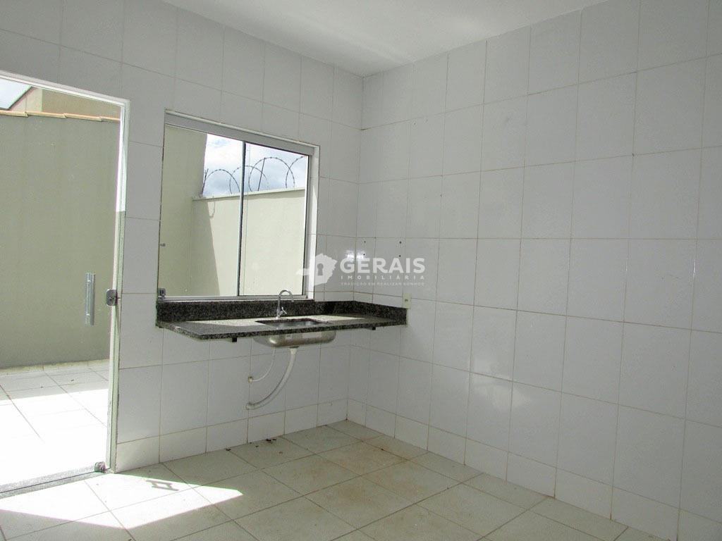 Casa para aluguel no REALENGO: 06- COZINHA