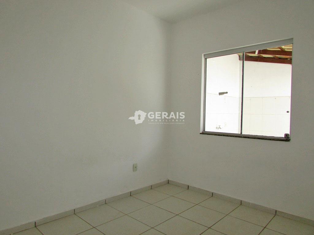 Casa para aluguel no REALENGO: 05- QUARTO 02