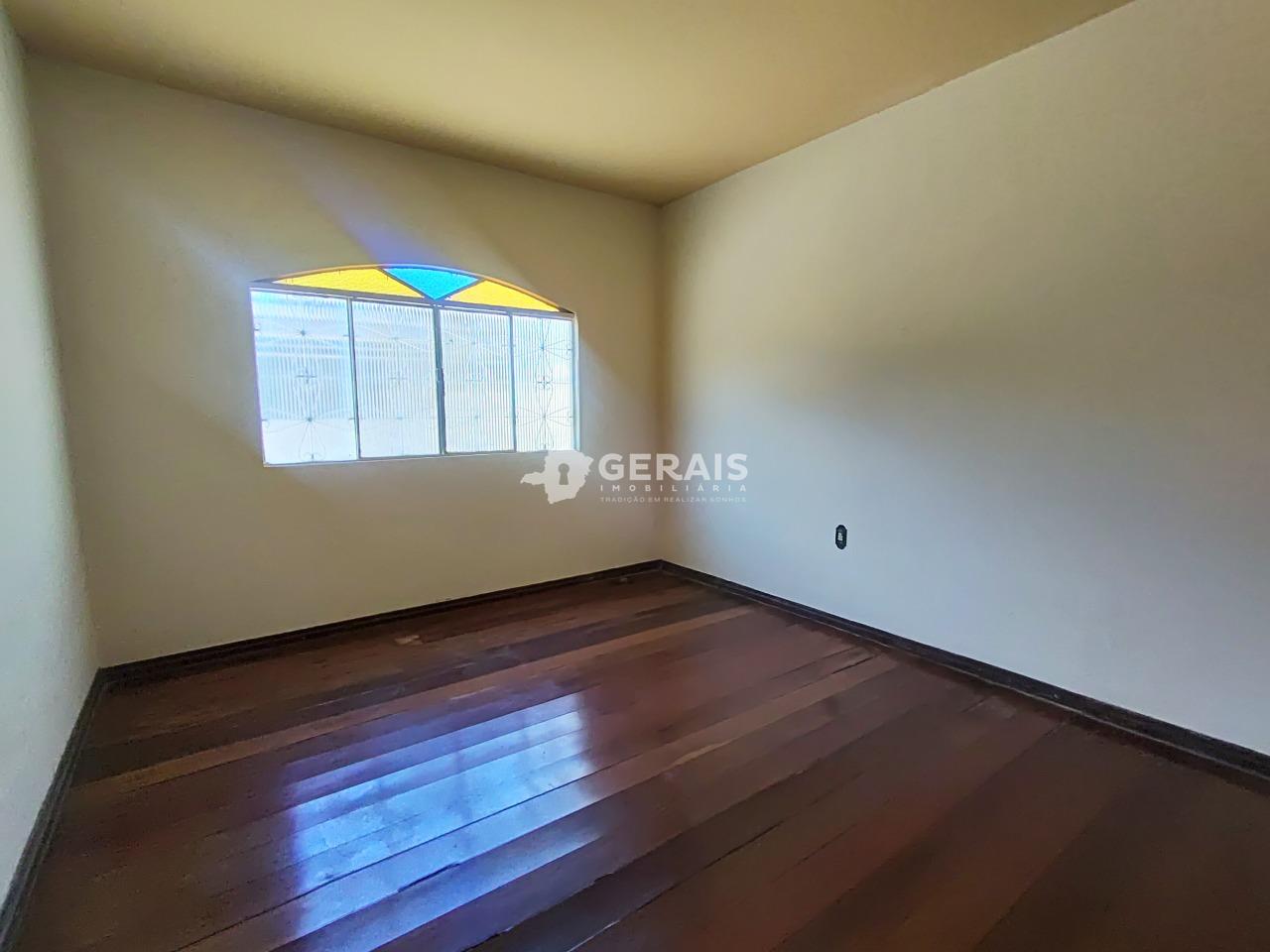 Casa para aluguel no LP PEREIRA: 06 - QUARTO 02