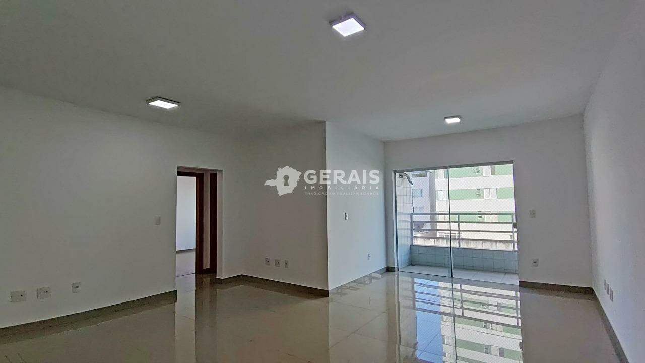 Apartamento para aluguel no CENTRO: 03 - SALA