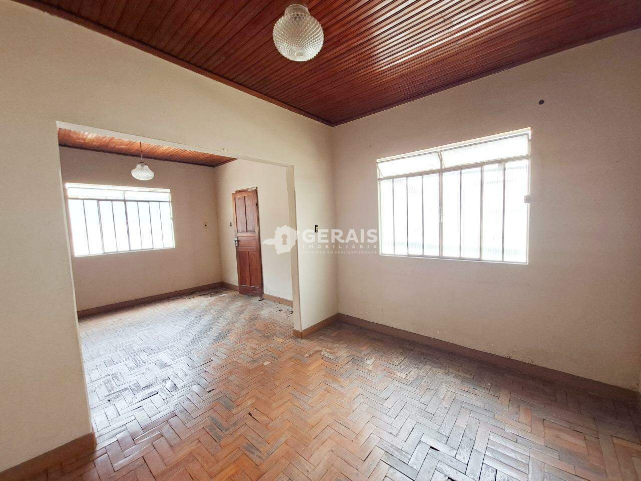 Casa para aluguel no CENTRO: 08- COPA