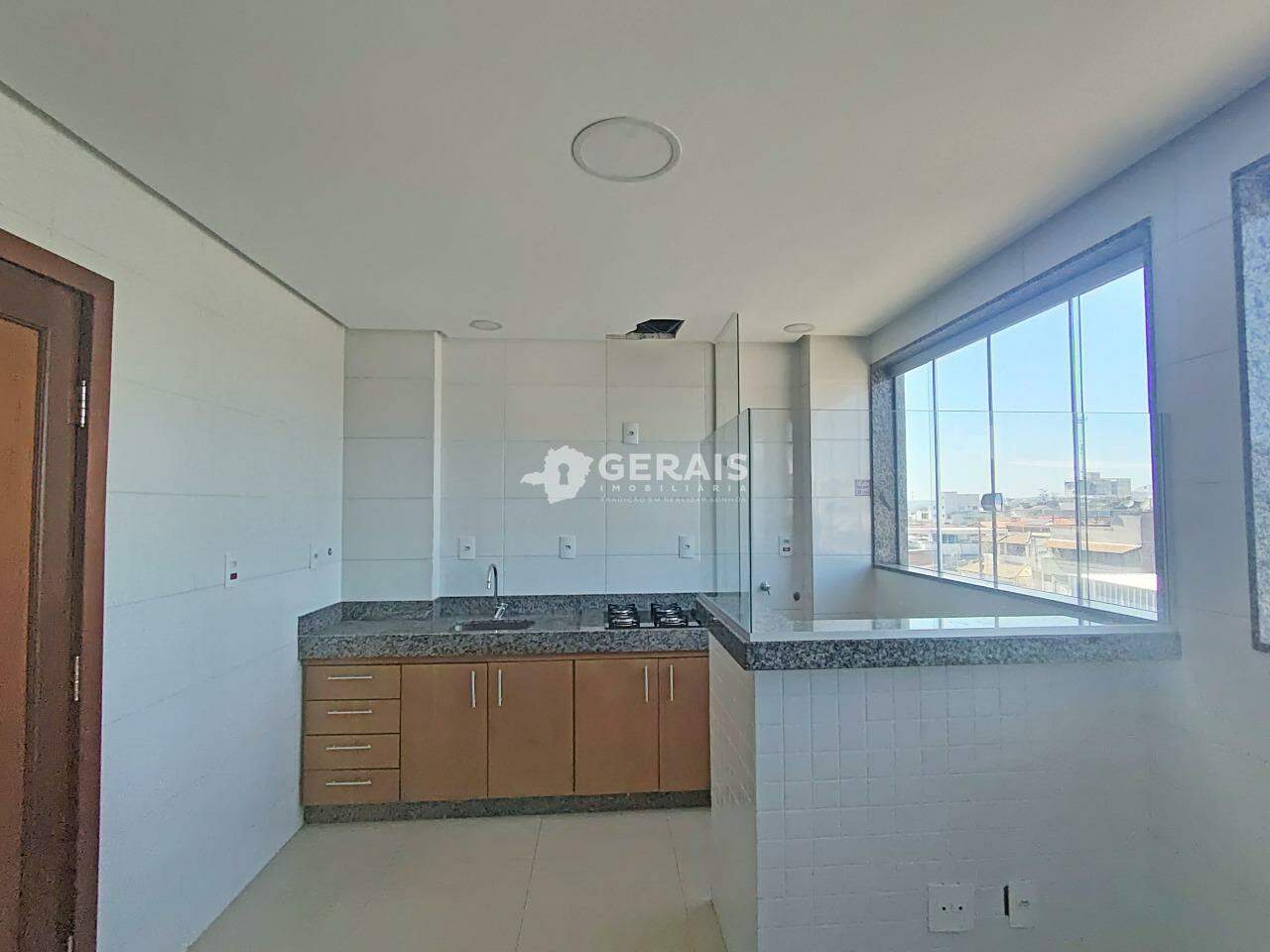 Apartamento para aluguel no BELVEDERE: 04- COZINHA