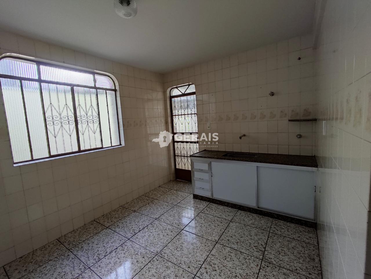 Casa para aluguel no TIETE: 08 - COZINHA