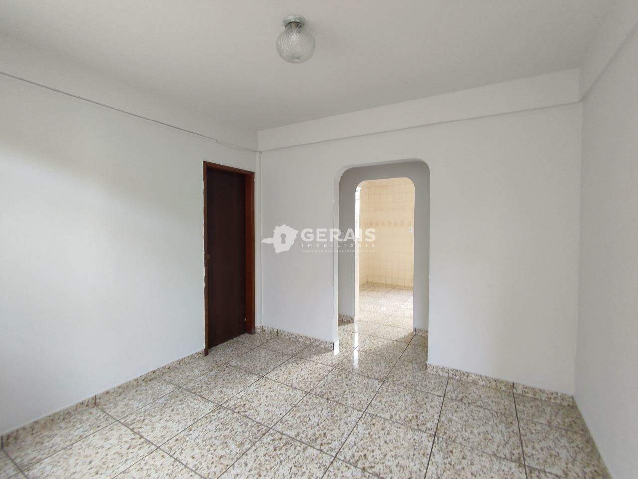 Casa para aluguel no TIETE: 03 - SALA