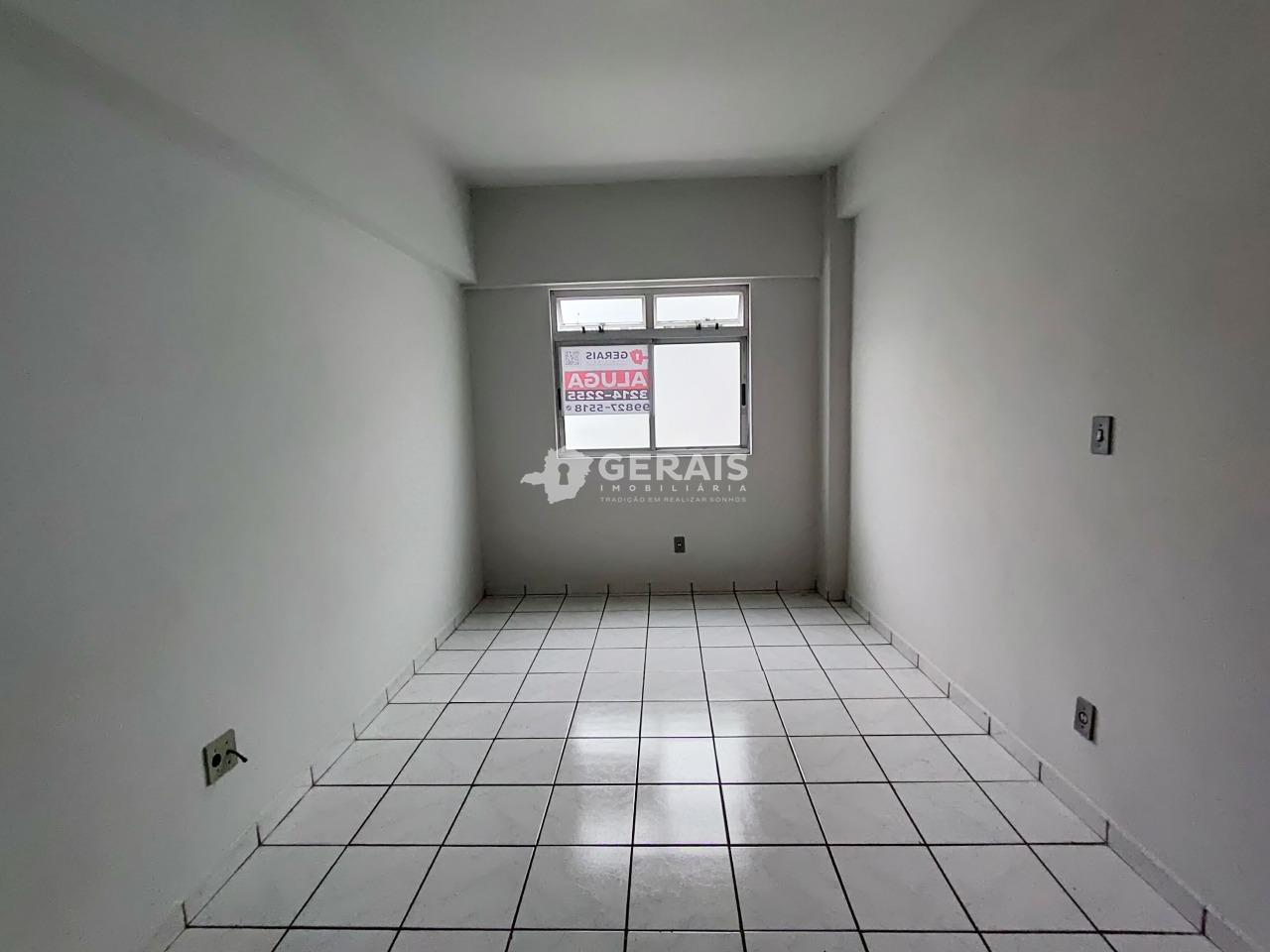 Apartamento para aluguel no CENTRO: 04- QUARTO 01