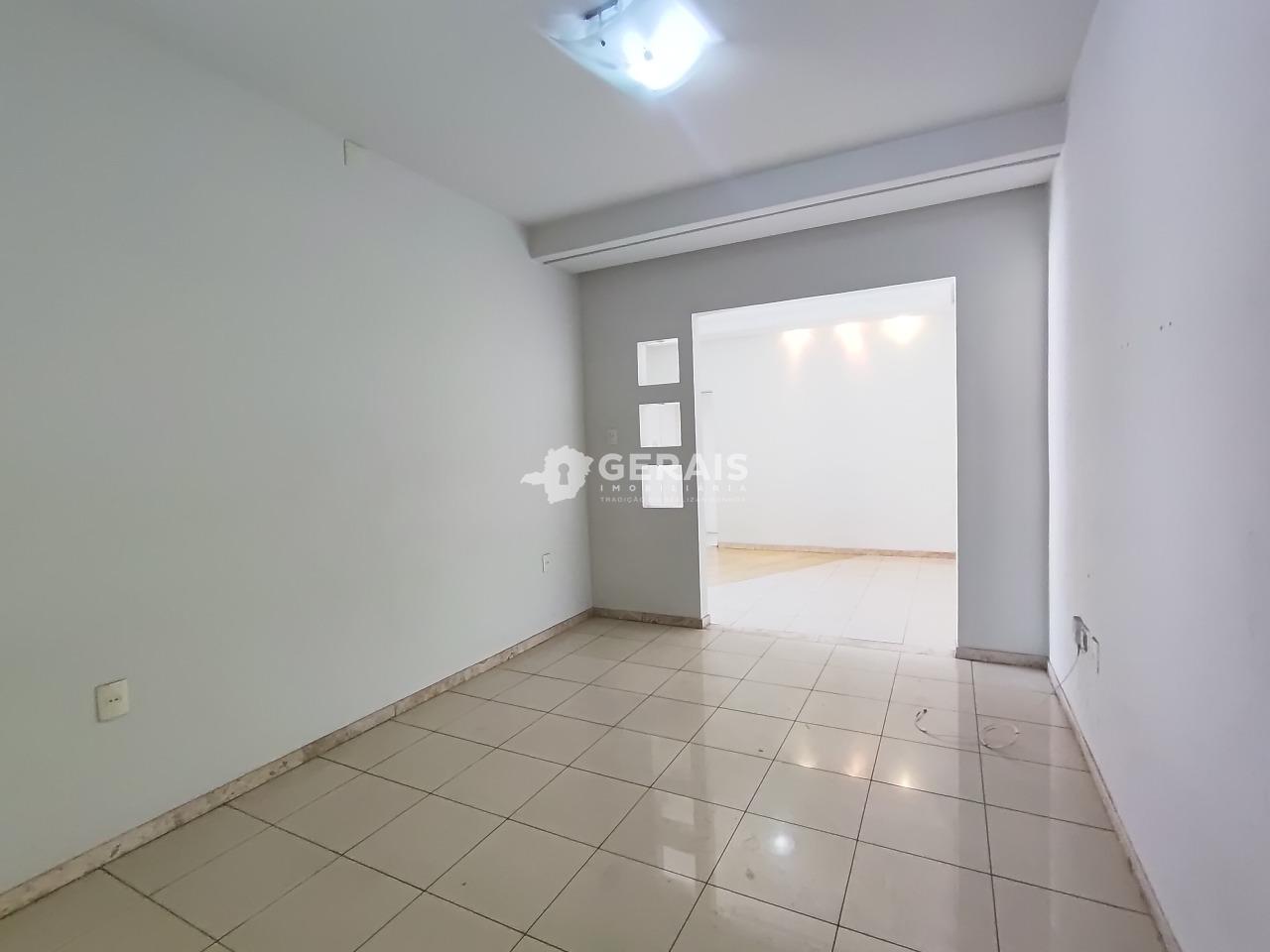 Apartamento para aluguel no CENTRO: 03- SALA