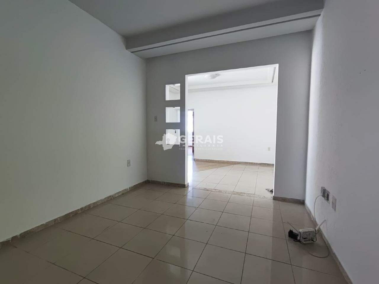 Apartamento para aluguel no CENTRO: 03 - SALA