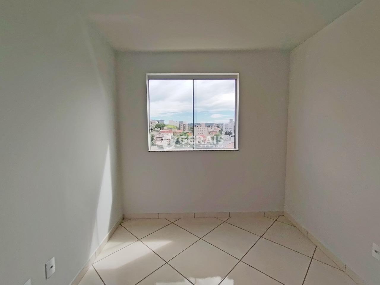 Apartamento para aluguel no BOM PASTOR: 04- QUARTO 01