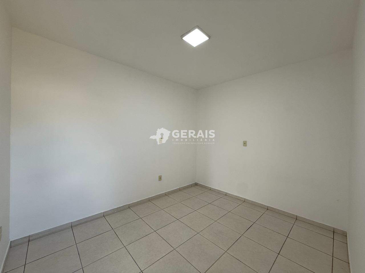 Apartamento para aluguel no SANTA ROSA: 08 - QUARTO 02