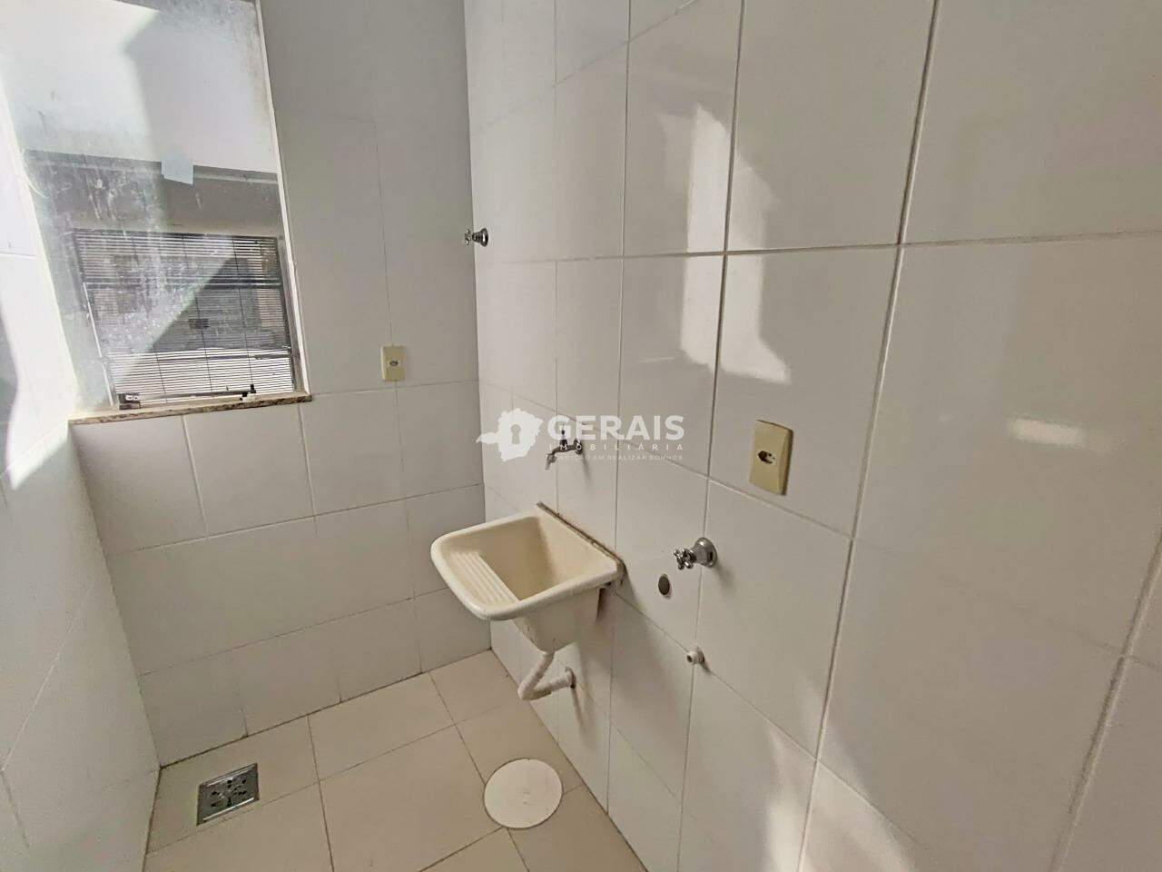 Apartamento para aluguel no PARQUE JARDIM CAPITÃO SILVA: 09- ÁREA DE SERVIÇO