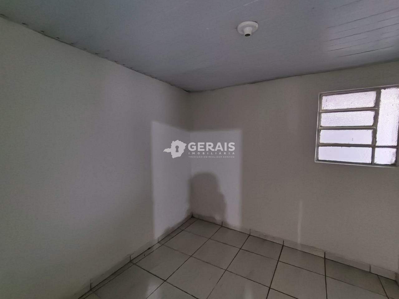 Barracão para aluguel no CENTRO: 05 - QUARTO 01