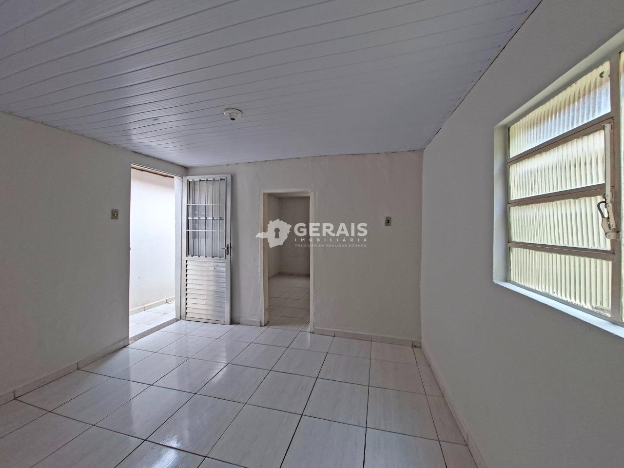 Barracão para aluguel no CENTRO: 03- SALA