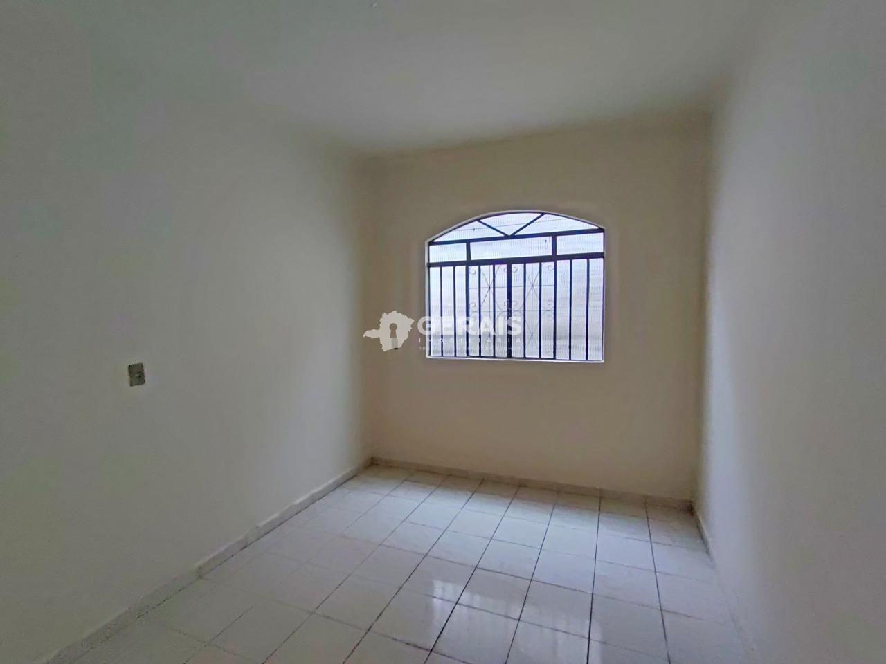 Casa para aluguel no LP PEREIRA: 06- QUARTO 02