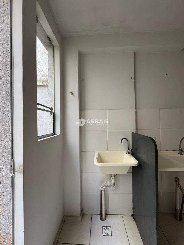 Apartamento para aluguel no INTERLAGOS: 09- ÁREA DE SERVIÇO 