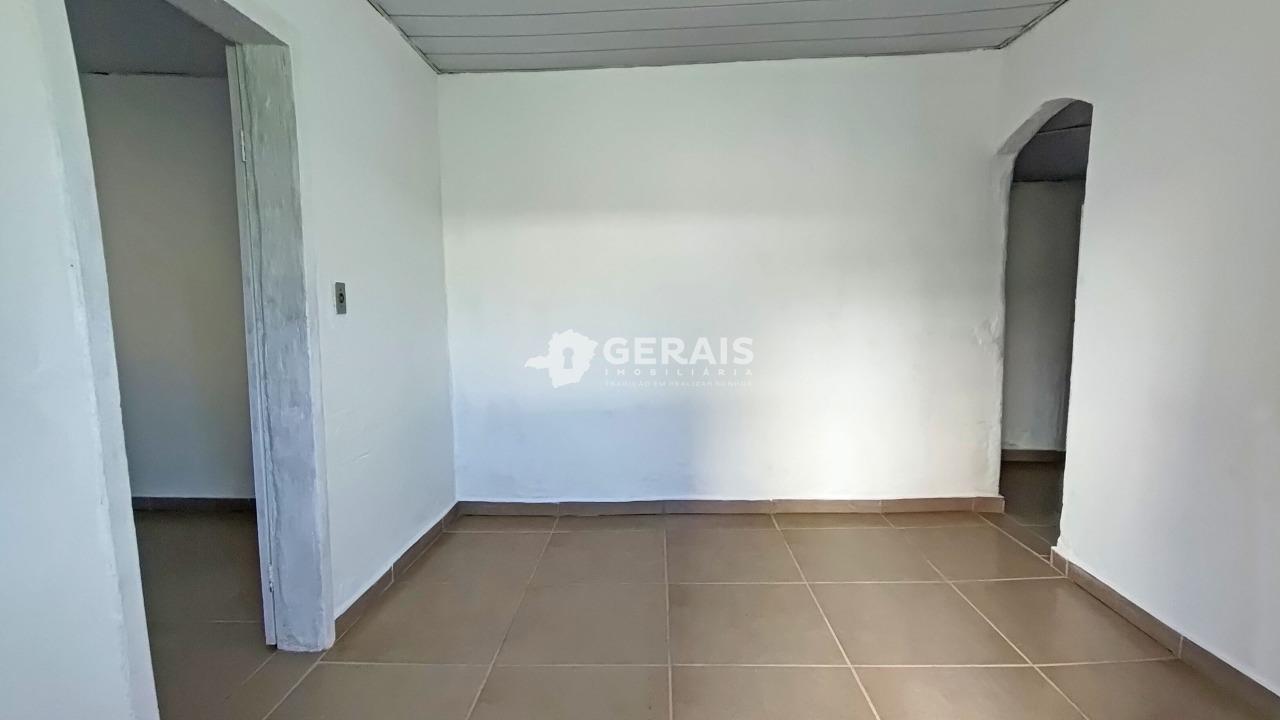 Casa para aluguel no CENTRO: 03- SALA