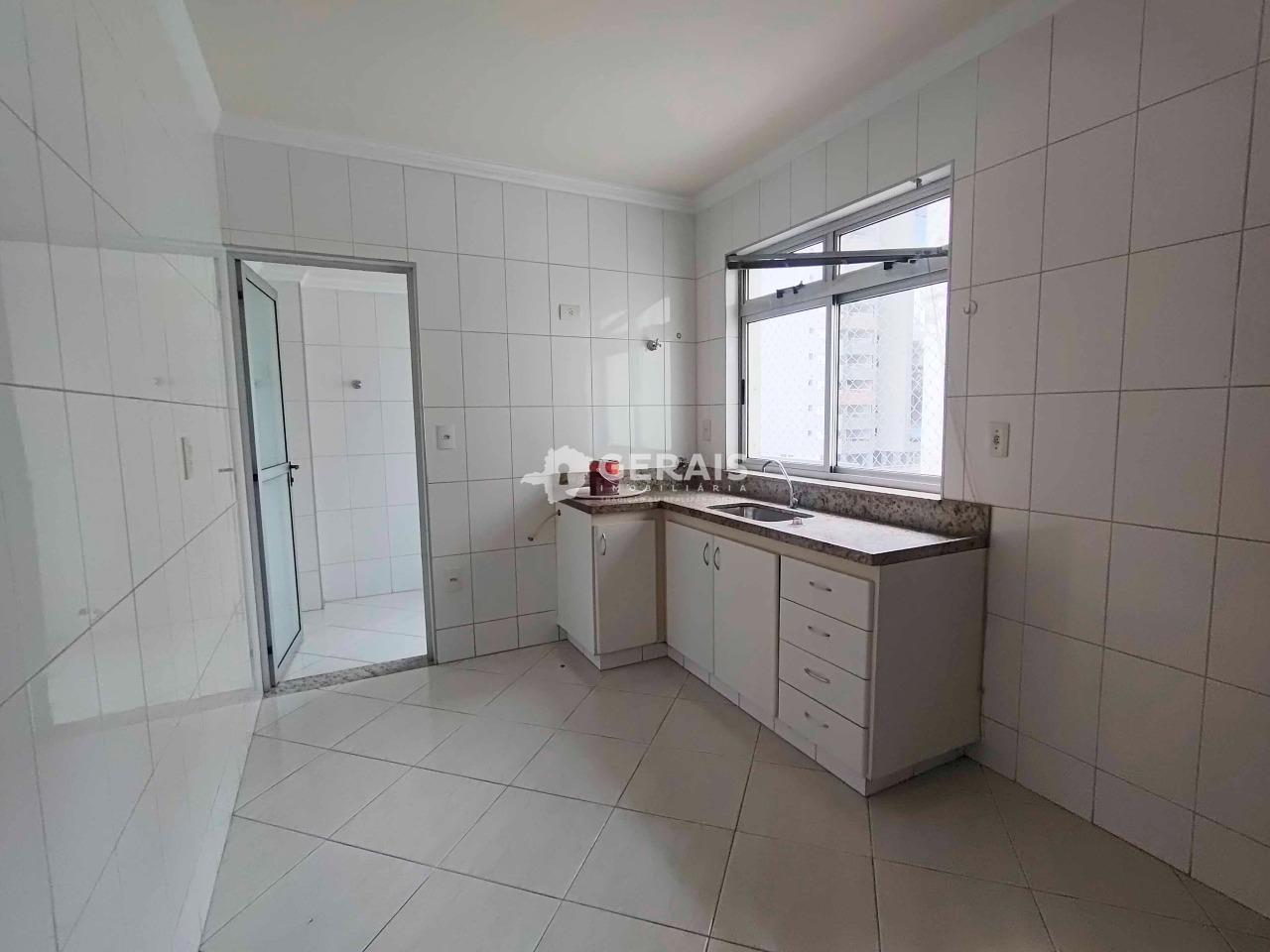 Apartamento para aluguel no CENTRO: 07- COZINHA