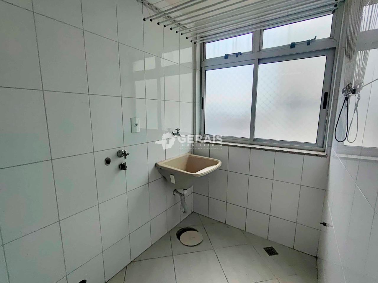 Apartamento para aluguel no CENTRO: 08- ÁREA DE SERVIÇO