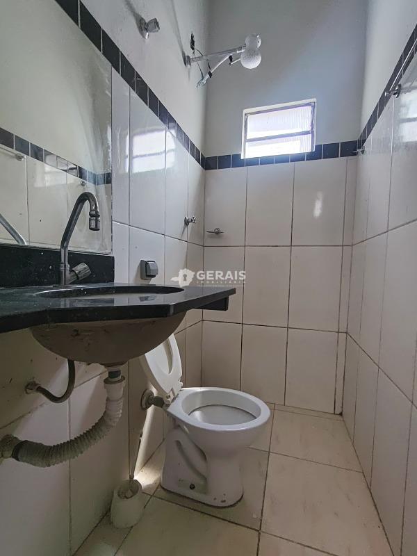 Barracão para aluguel no REALENGO: 05 - BANHO SOCIAL