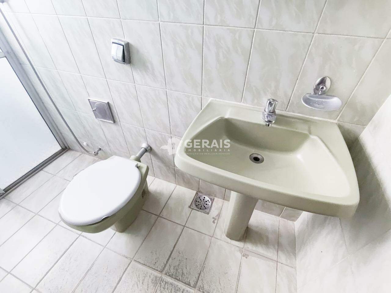 Casa para aluguel no PLANALTO: 08- BANHO SUÍTE
