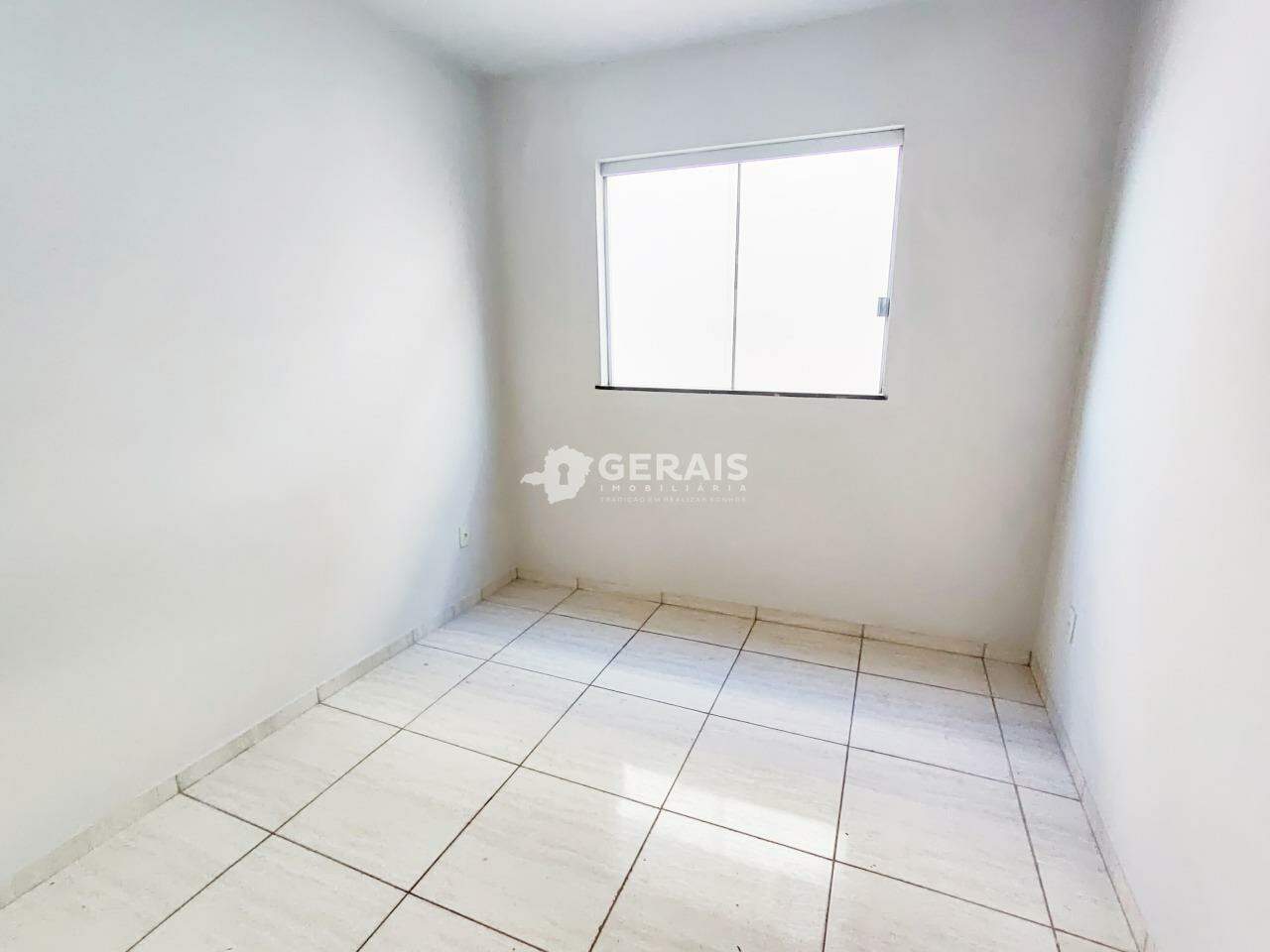Casa para aluguel no SAGRADA FAMILIA: 06 - QUARTO 02