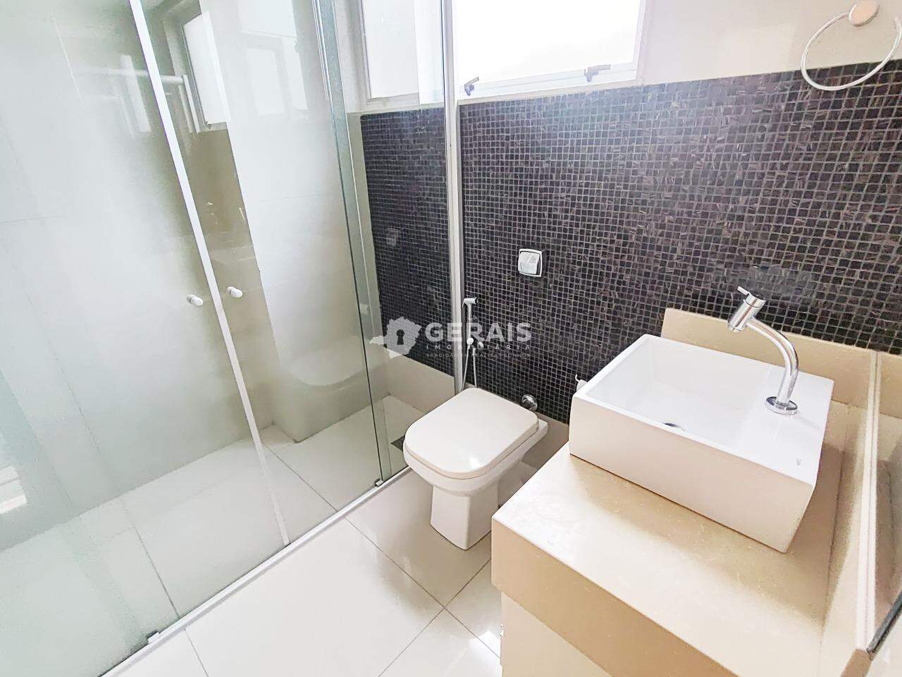 Apartamento para aluguel no CENTRO: 08 - BANHO SUÍTE 02