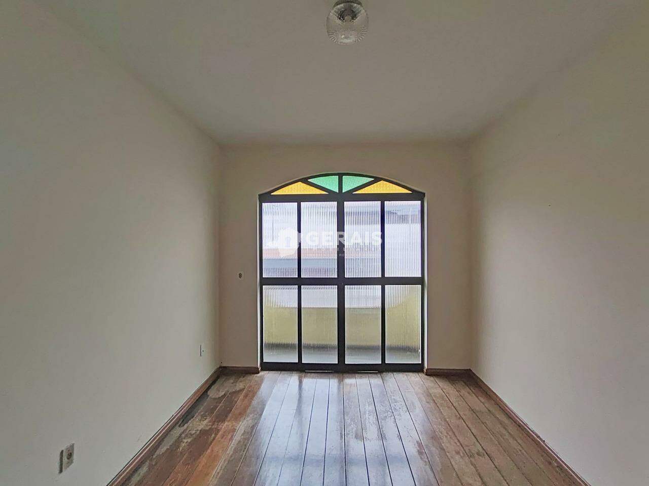 Apartamento para aluguel no CENTRO: 03- SALA