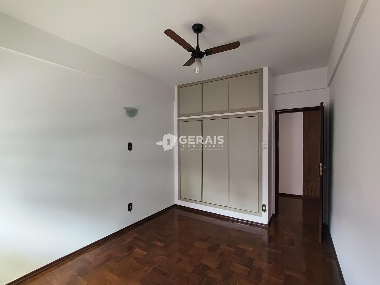Apartamento para aluguel no CENTRO: 05- QUARTO 01