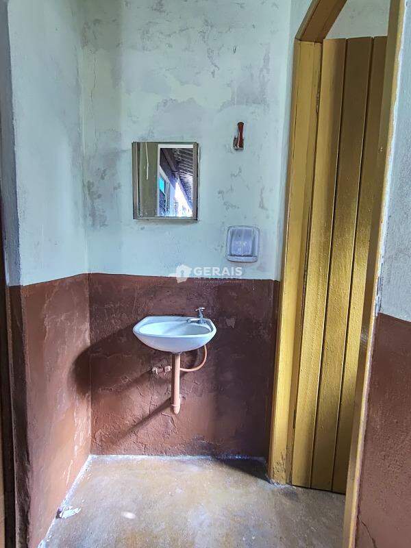 Casa para aluguel no PORTO VELHO: 06- LAVABO