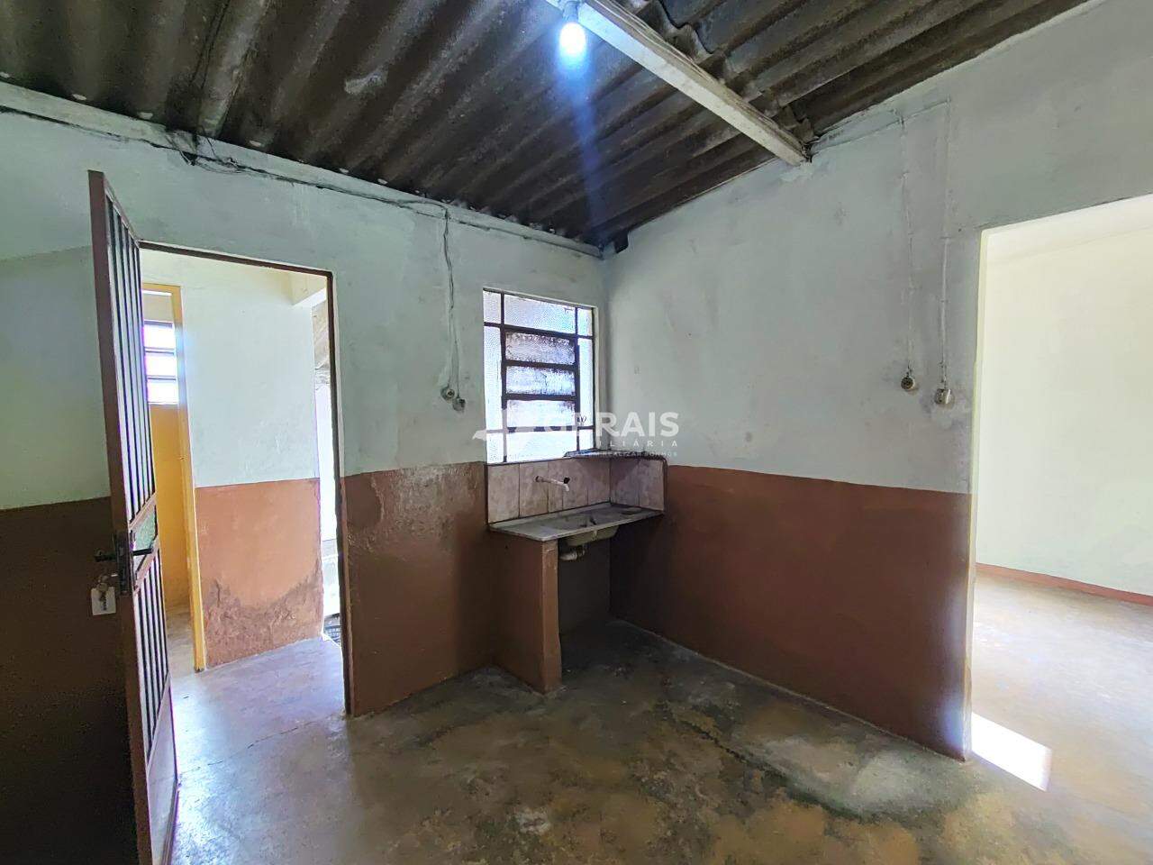 Casa para aluguel no PORTO VELHO: 05- COZINHA 