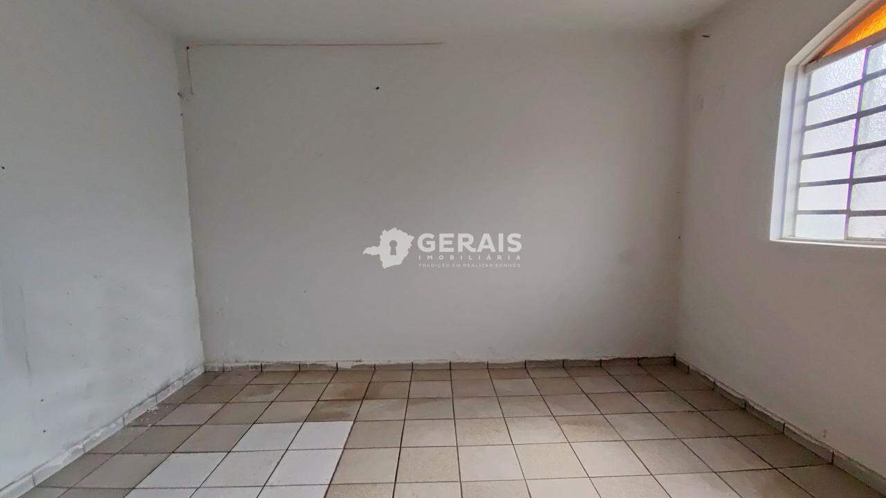 Casa para aluguel no BOM PASTOR: 05- SALA 02