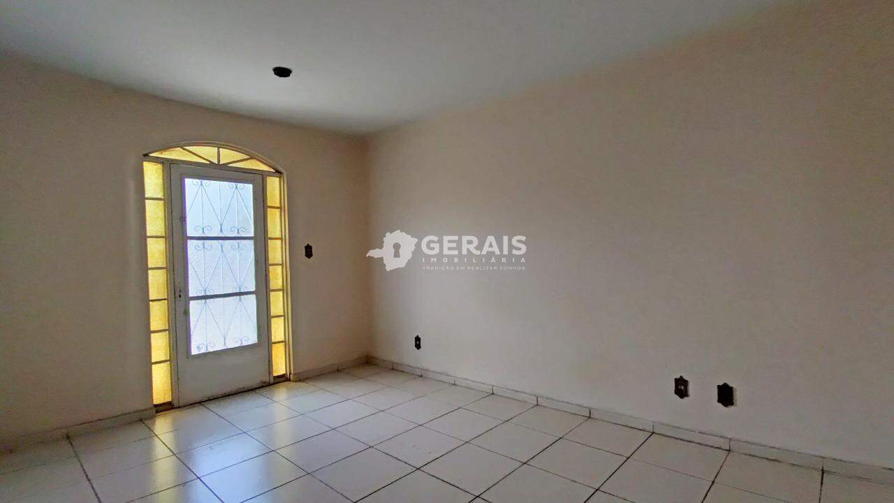 Casa para aluguel no BOM PASTOR: 07- QUARTO 01