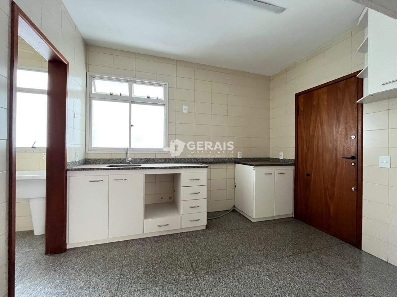 Apartamento à venda no CENTRO: 05 - COZINHA