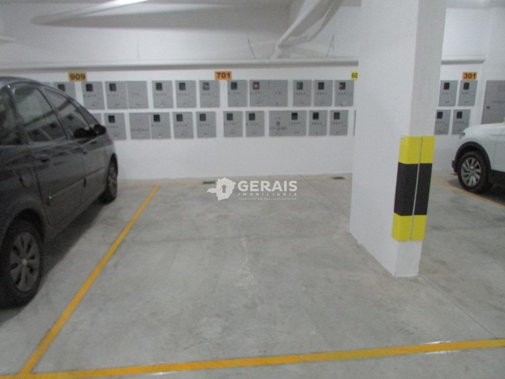 Sala à venda no LIBERDADE: 08- GARAGEM