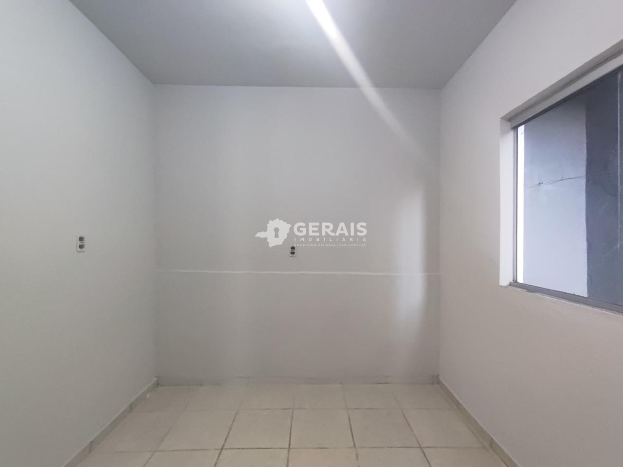 Casa para aluguel no INTERLAGOS: 06 - QUARTO 02