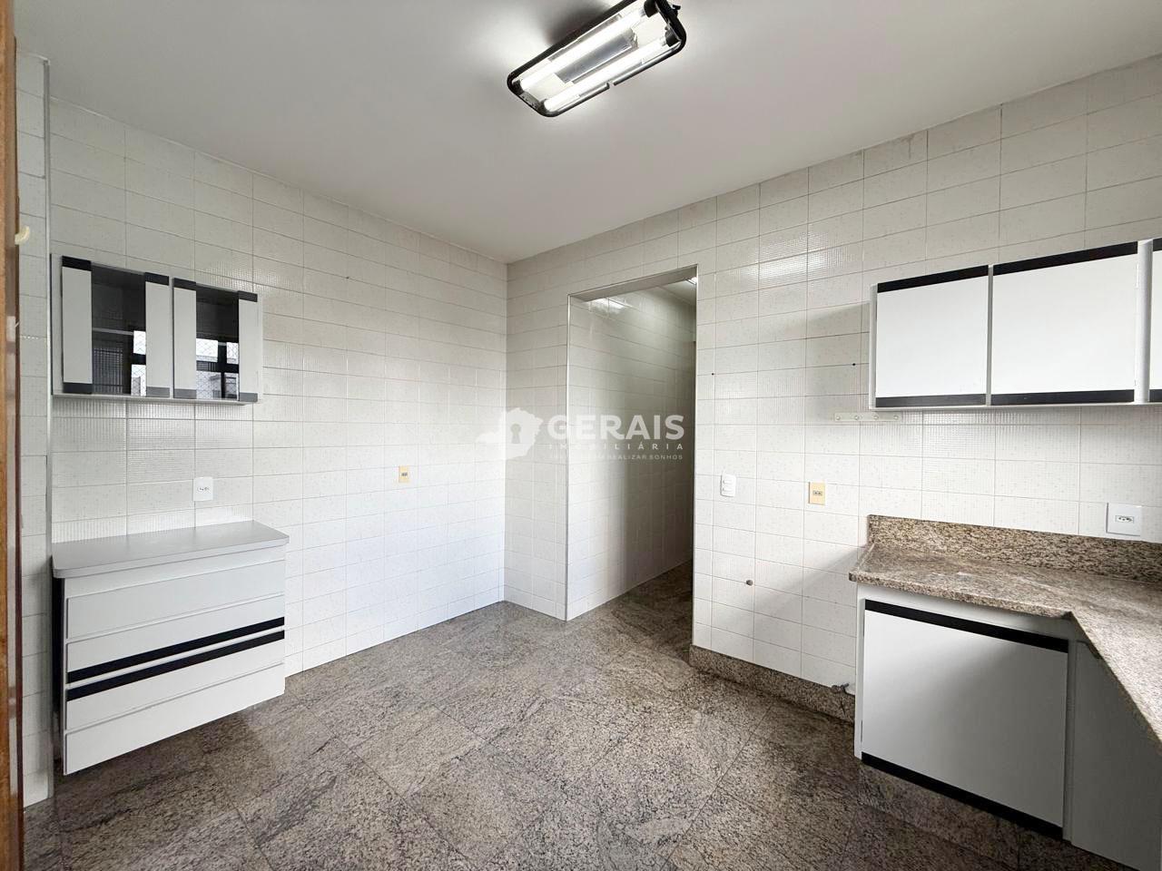 Apartamento à venda no CENTRO: 07 - COZINHA