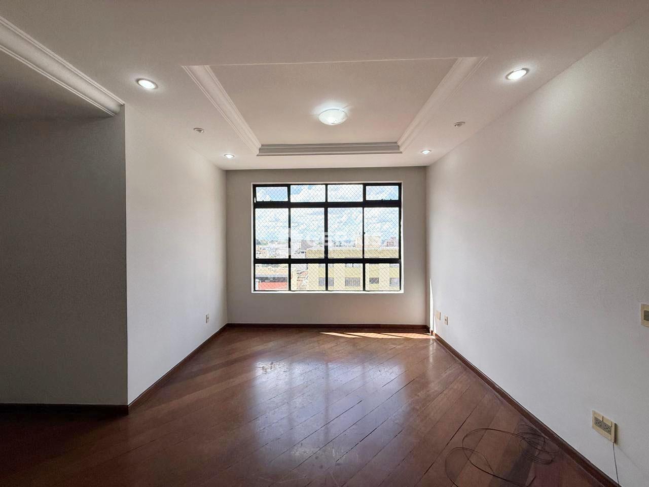 Apartamento à venda no CENTRO: 03 - SALA