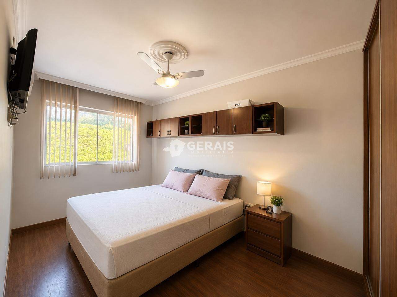 Apartamento à venda no CENTRO: 07- QUARTO SUÍTE