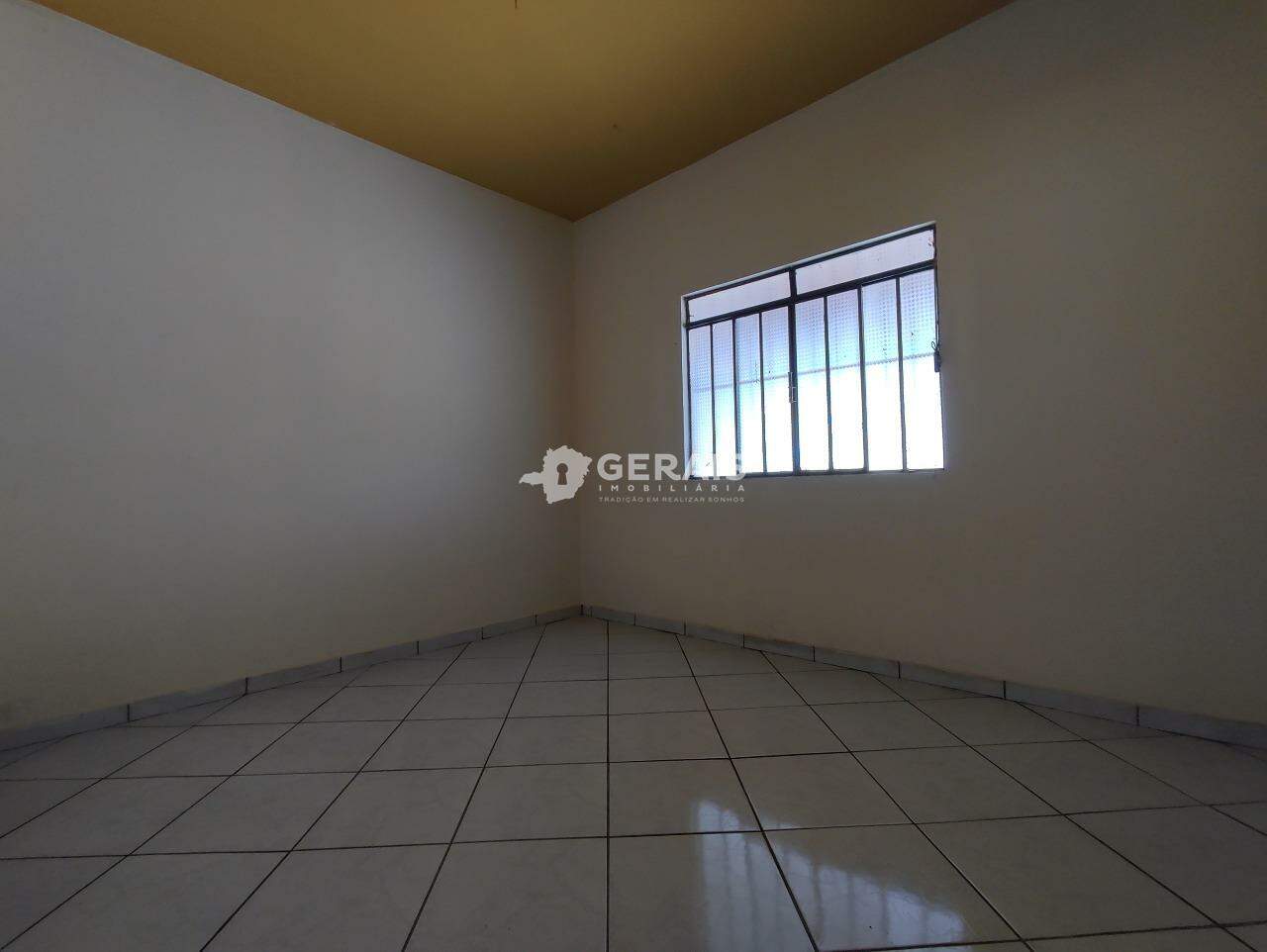 Casa para aluguel no VILA ROMANA: 07 - QUARTO 01