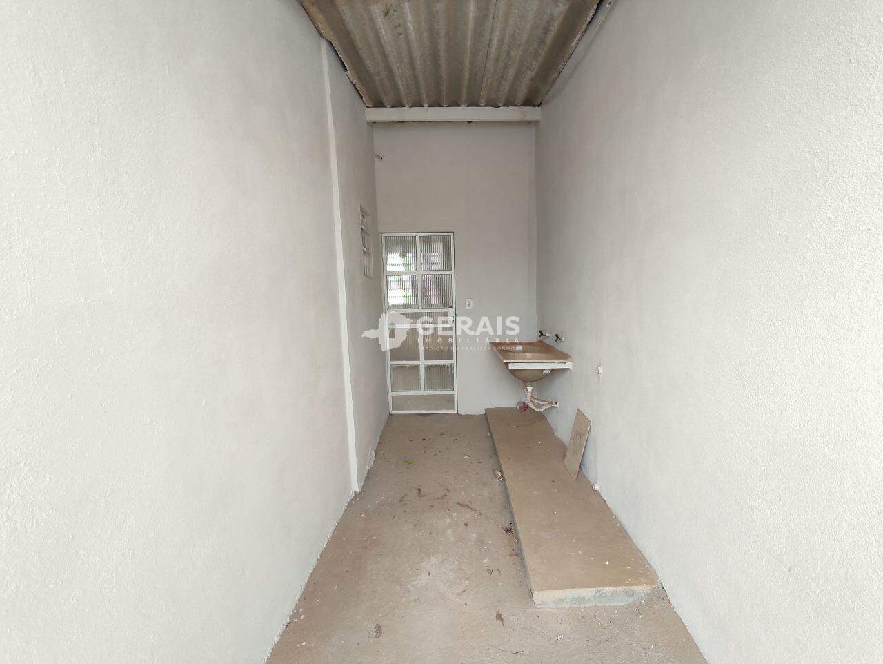 Casa à venda no MARIA PECANHA: 07- ÁREA DE SERVIÇO