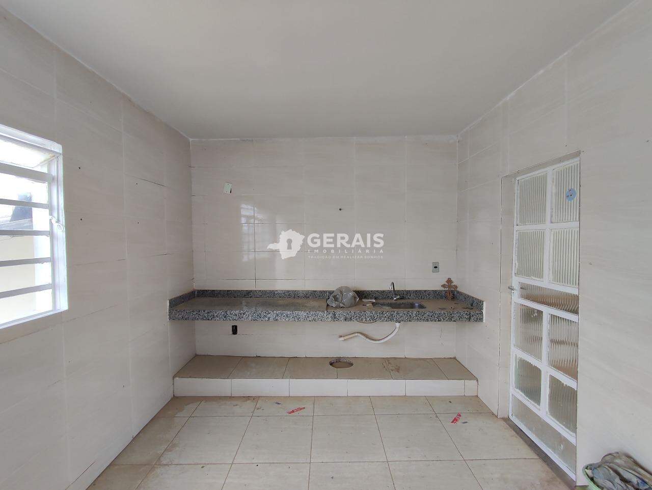 Casa à venda no MARIA PECANHA: 05- COZINHA