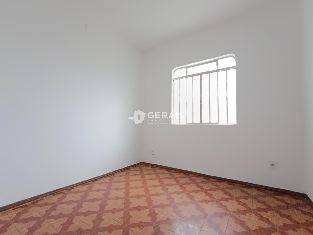 Casa para aluguel no PLANALTO: 04- QUARTO 01